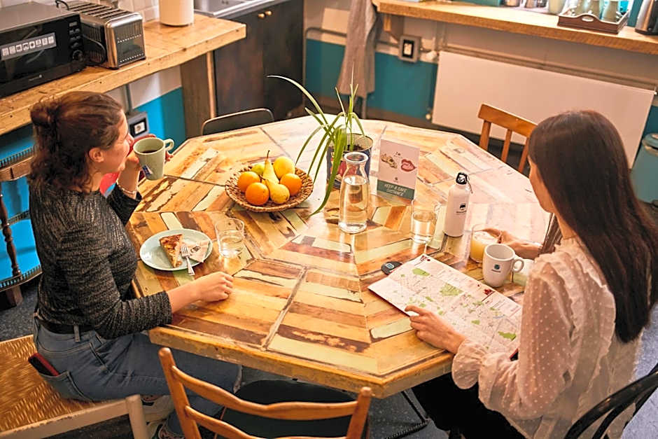 Madama Hostel & Bistrot