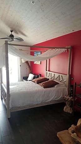 Suite with Pool View