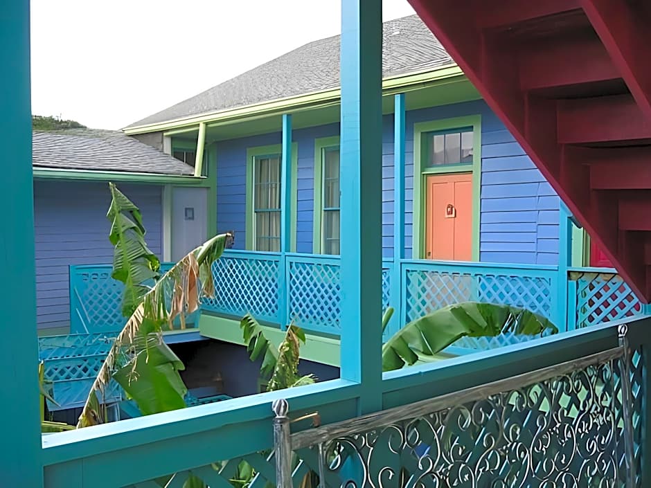 Creole Gardens Guesthouse and Inn