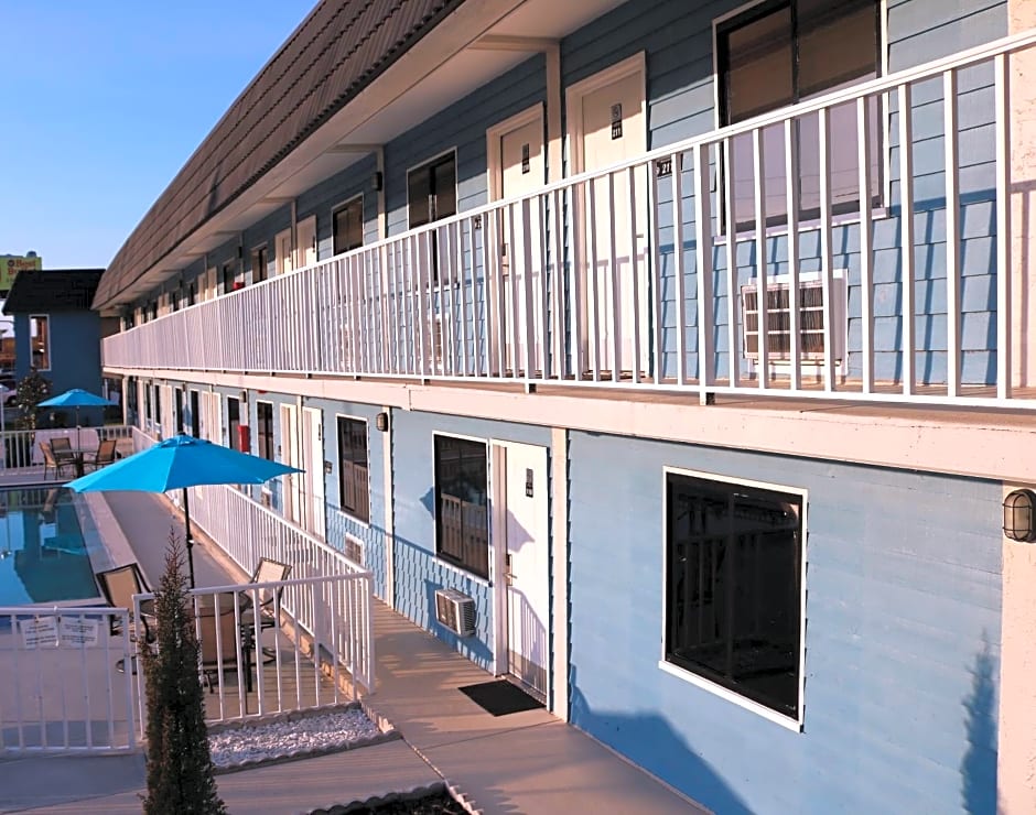 Monte Carlo Inn- Near Disney