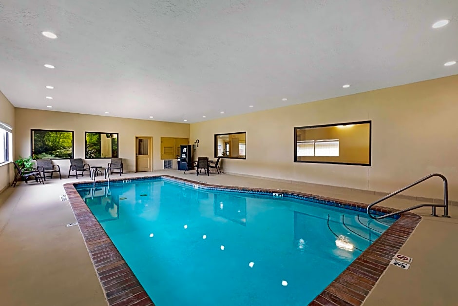 Best Western Franklin Town Center Hotel & Suites
