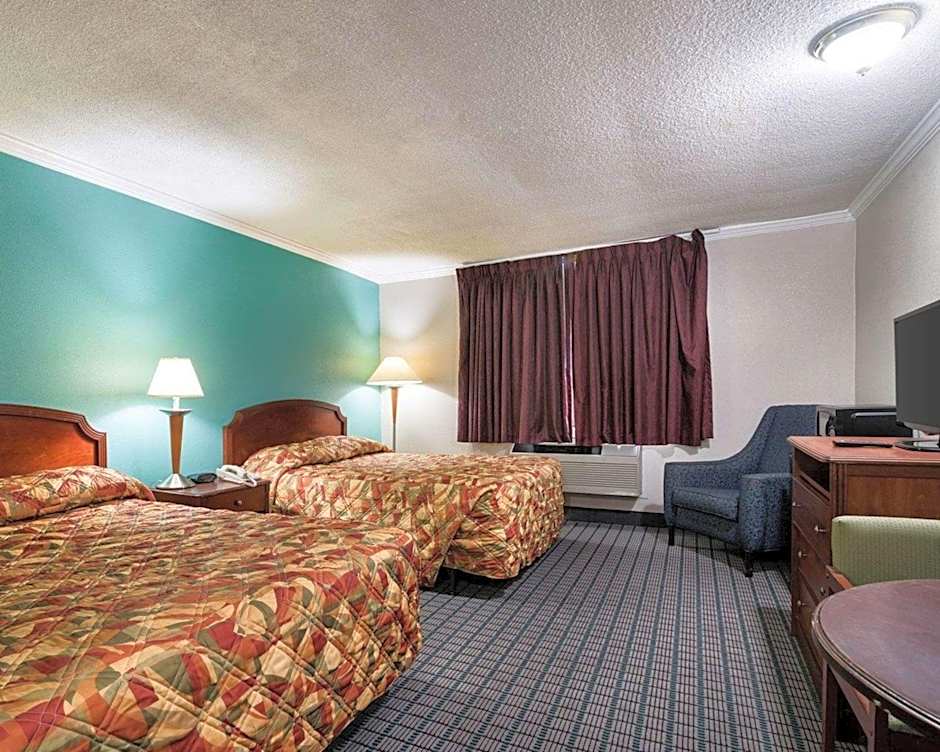 Rodeway Inn Syracuse Carrier Circle