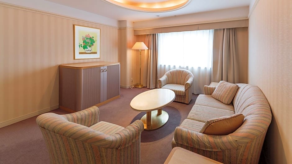 Matsuyama Tokyu REI Hotel