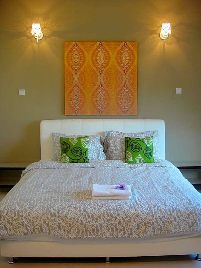 Shamrock Beach Villas Batu Ferringhi Penang