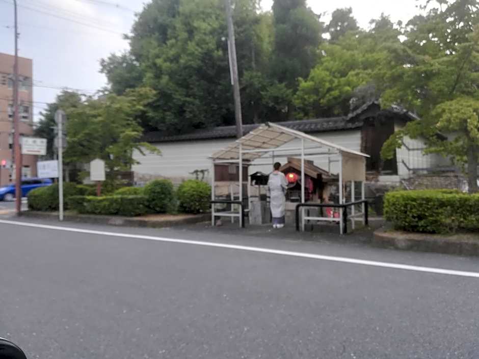 Ez guest house