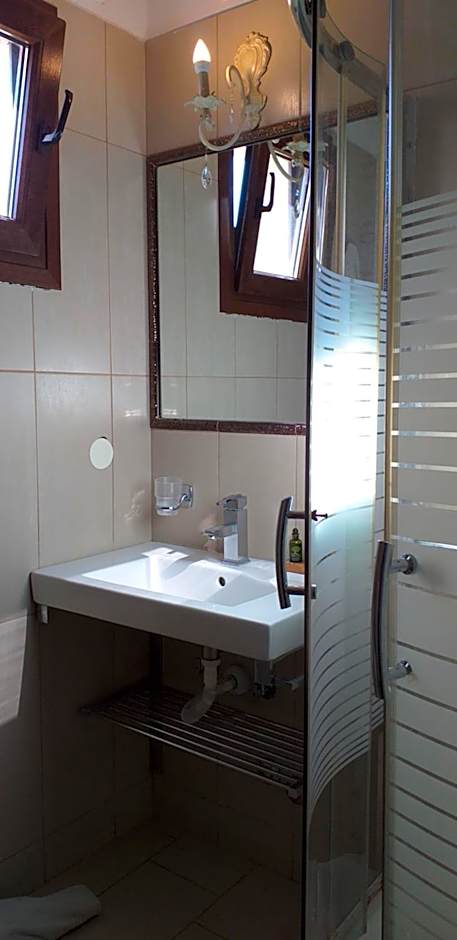 Epavlis Meteora Suites Hotel