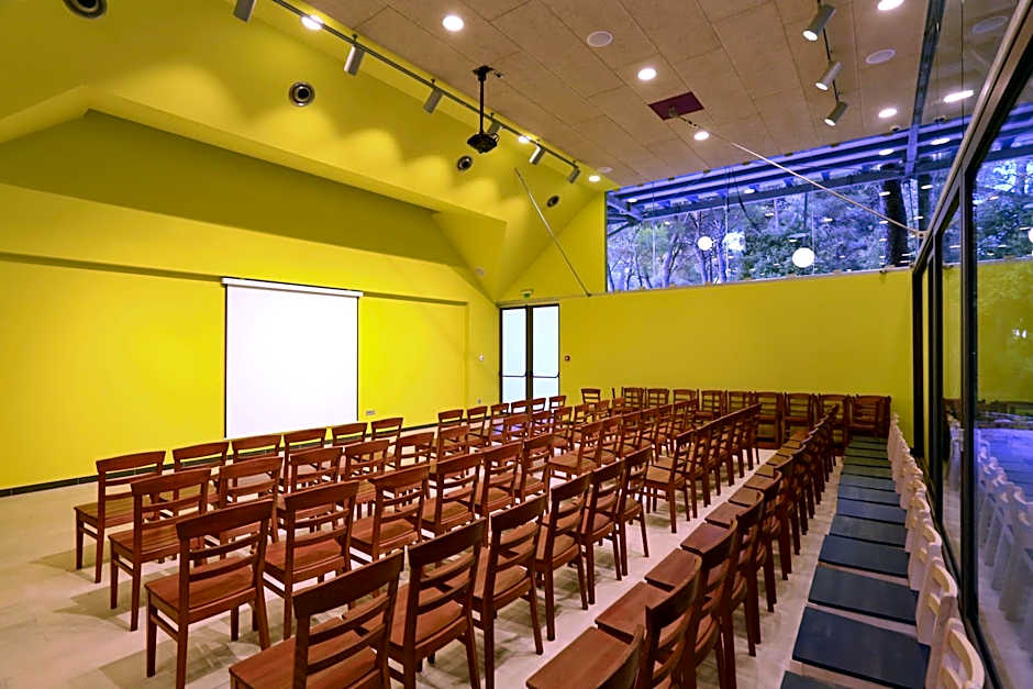 Pine Beach Pakostane - All Inclusive light