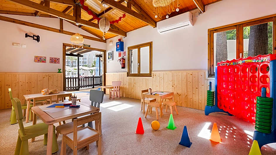 Protur Safari Park Aparthotel