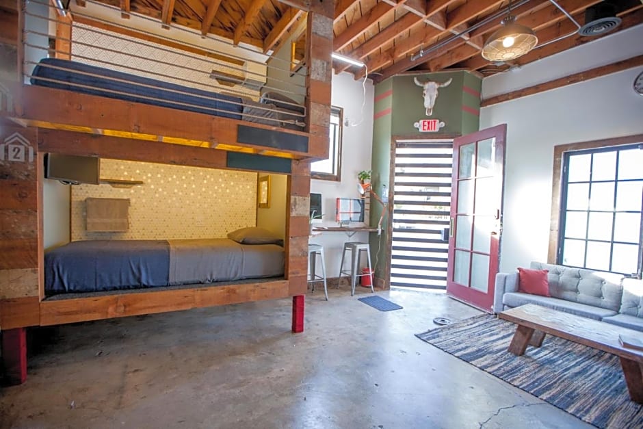 PodShare Los Feliz
