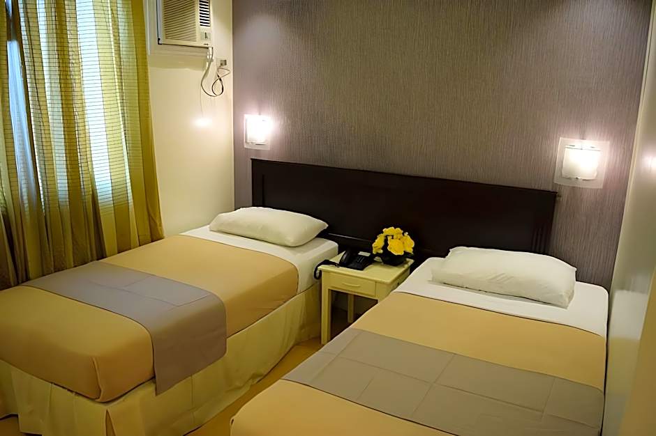 Hotel Euroasia by Bluebookers