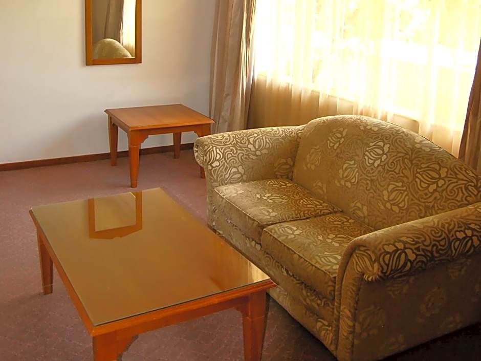 Safari Hotel & Convention Centre