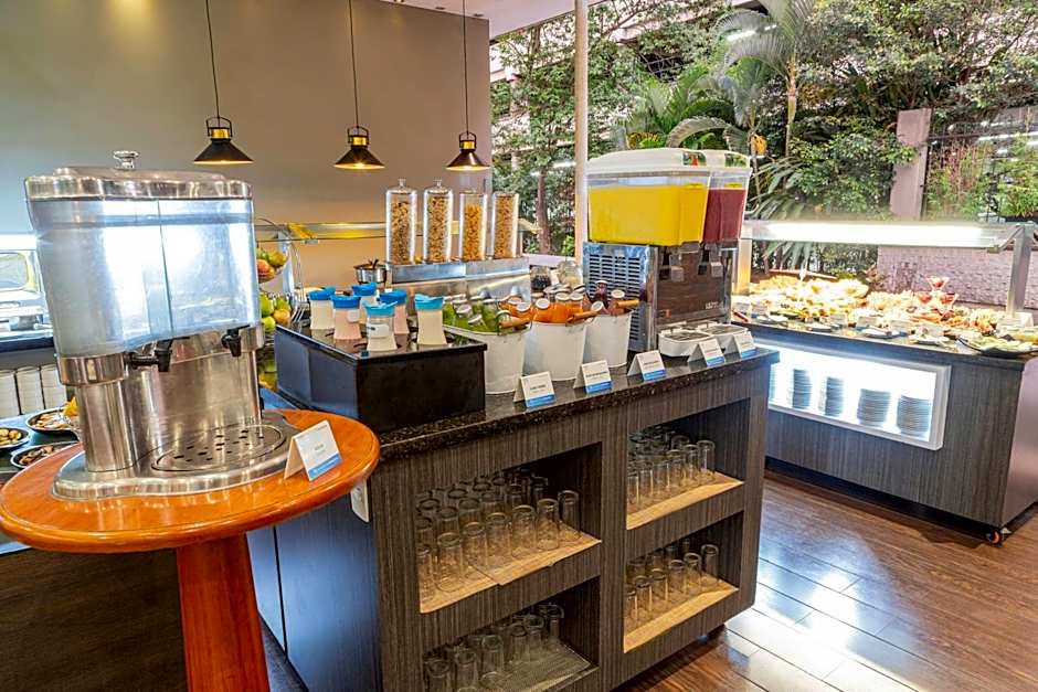 Four Points by Sheraton Medellin