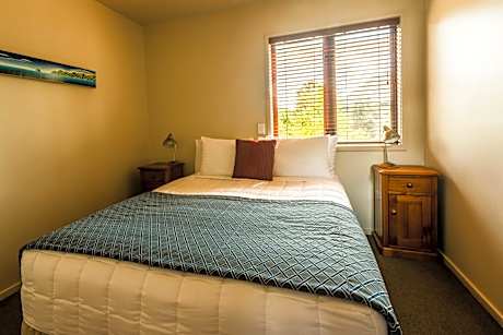 Two-Bedroom Villa with One Queen Bed, One King Bed and Sofa Bed