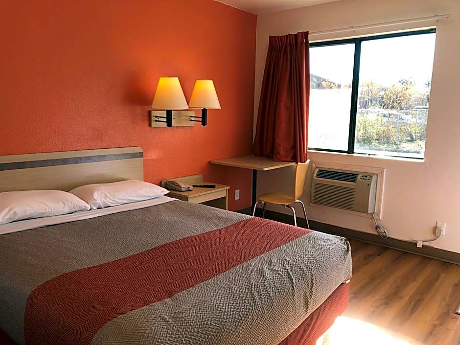 Motel 6 Nashville - Goodlettsville