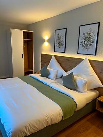 Vorgebirgsblick Ruhige Gästezimmer mit Self-Check-in