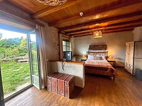 Deluxe Double Room with Balcony and Fireplace