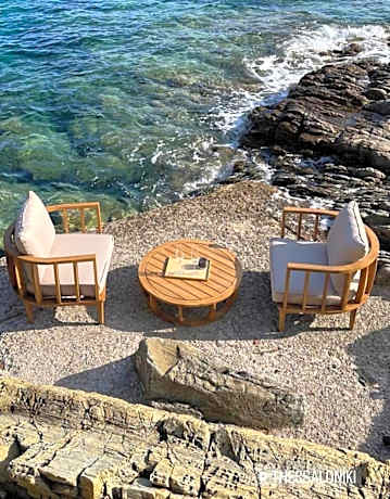 Studio with Sea View
