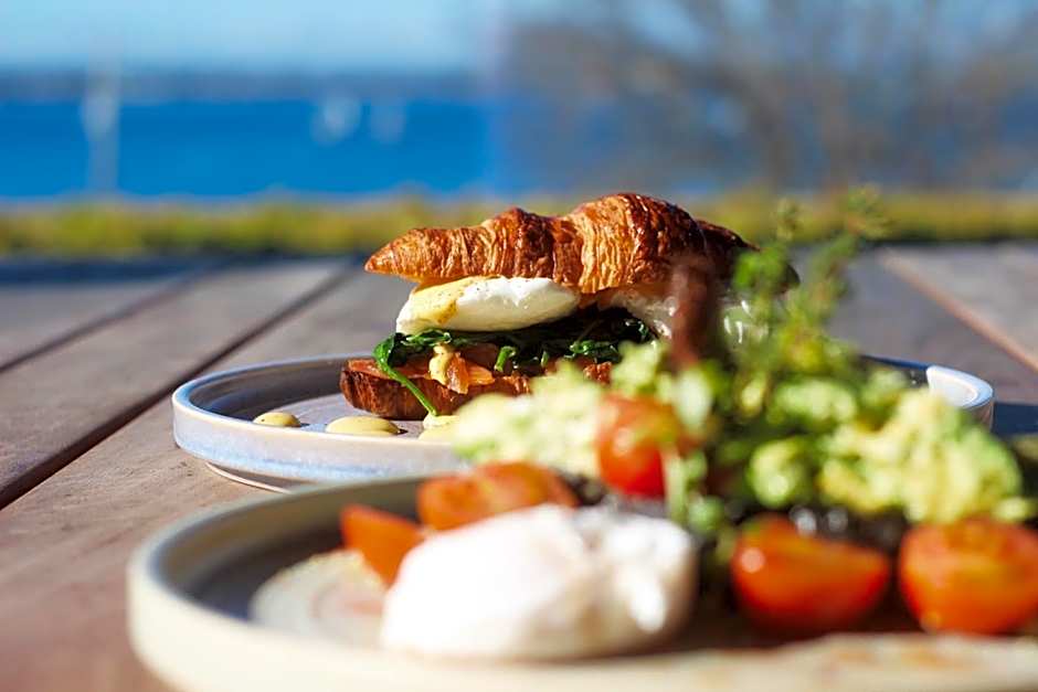 Wonil Hotel Perth, Handwritten Collection