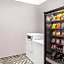 Super 8 by Wyndham Kingwood Houston North
