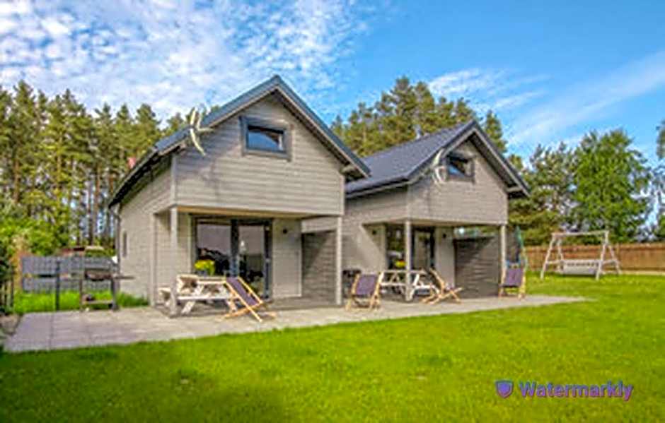 Ostoja Sosnowa Czarny Mlyn, kompleks dwóch domkow