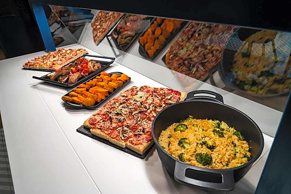 Suites Plaza Hotel & Wellness