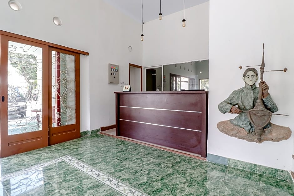 Hotel Sumaryo by ZUZU