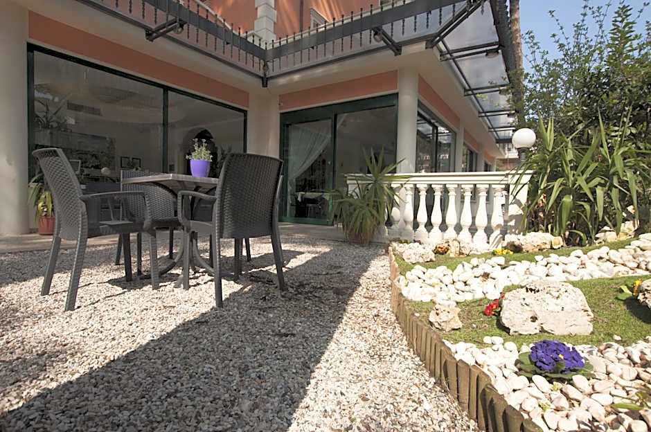 Hotel Boccaccio-free parking-