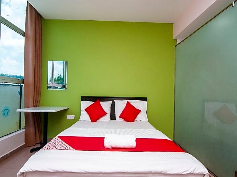 OYO 816 Hotel De Kiara