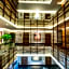 Square Small Luxury Hotel