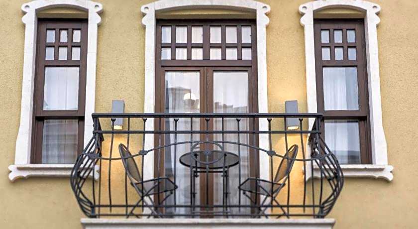Nevv Bosphorus Hotel & Suites