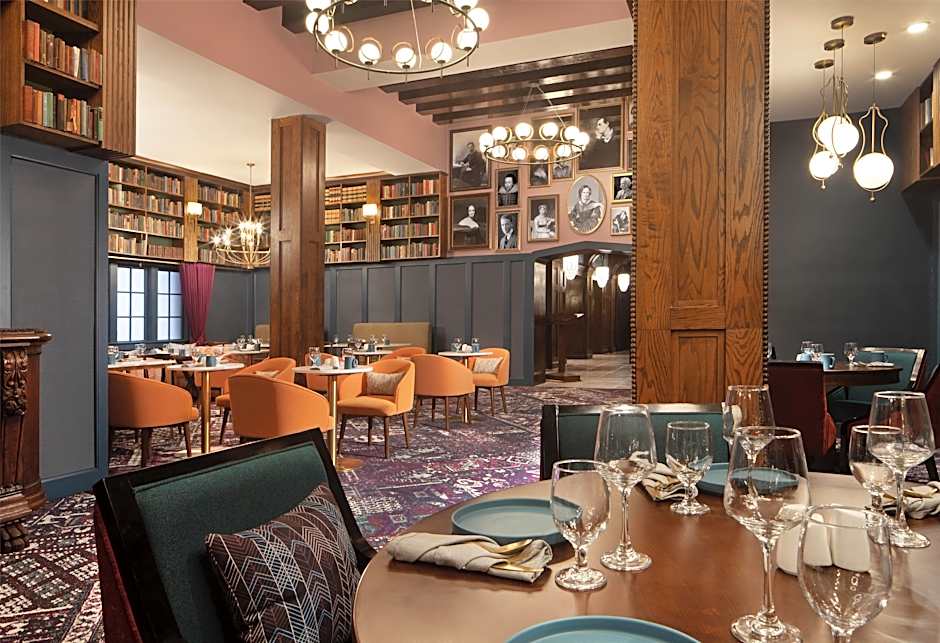 Hotel Royer Urbana, Tapestry Collection By Hilton