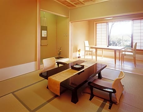 Japanese-Style Premium Room with Hot Spring Bath - Non-Smoking