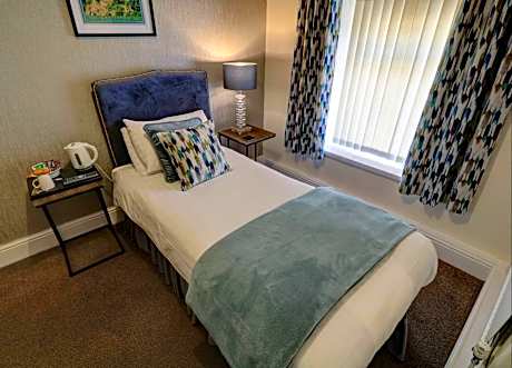 Standard Single Room with Shower