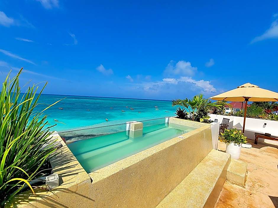 Aluna Beach Apartments