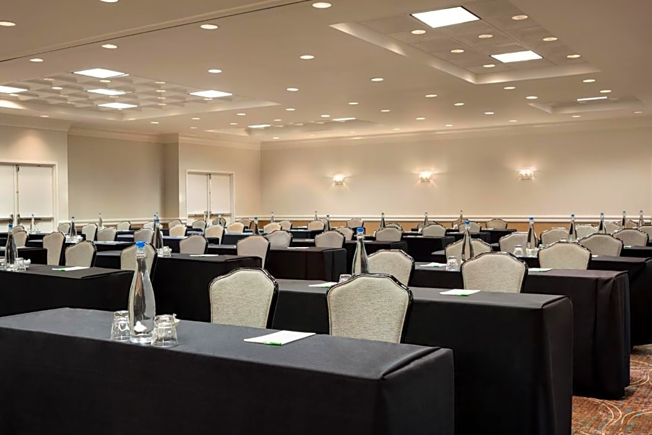 Holiday Inn Washington-Dulles International Airport By IHG