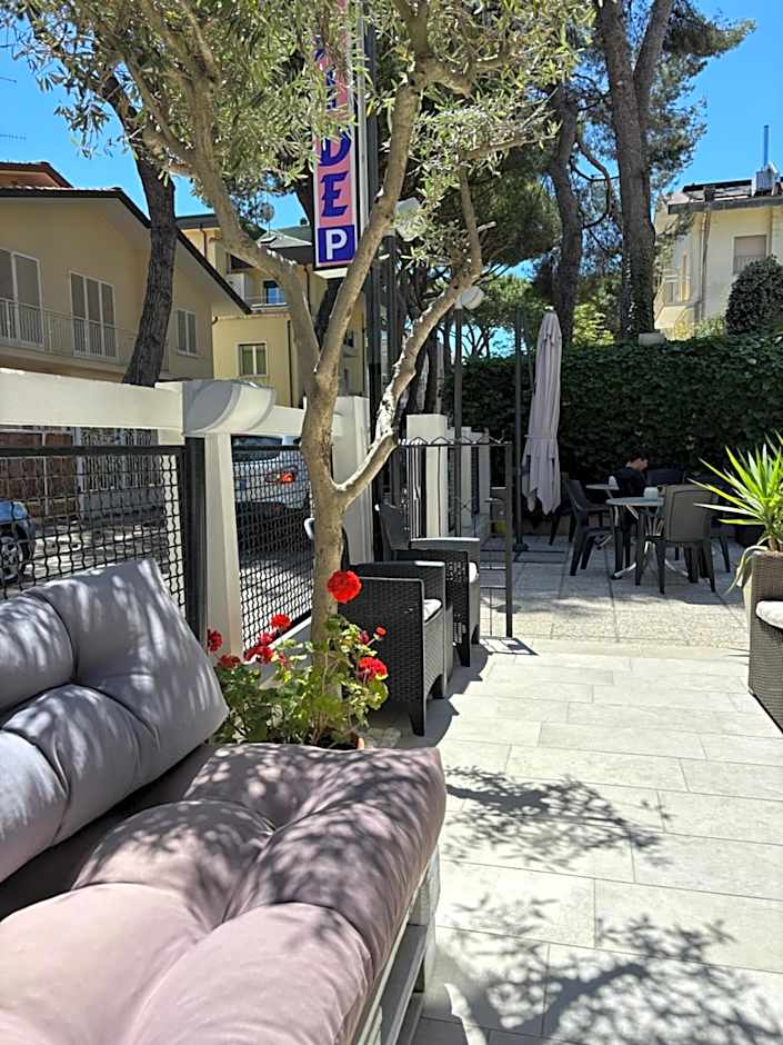 Hotel Iride Apartments & Rooms- ideale per famiglie e coppie