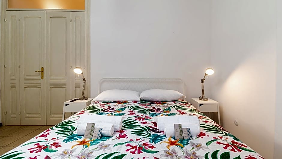 B&B Juighissa Leonora