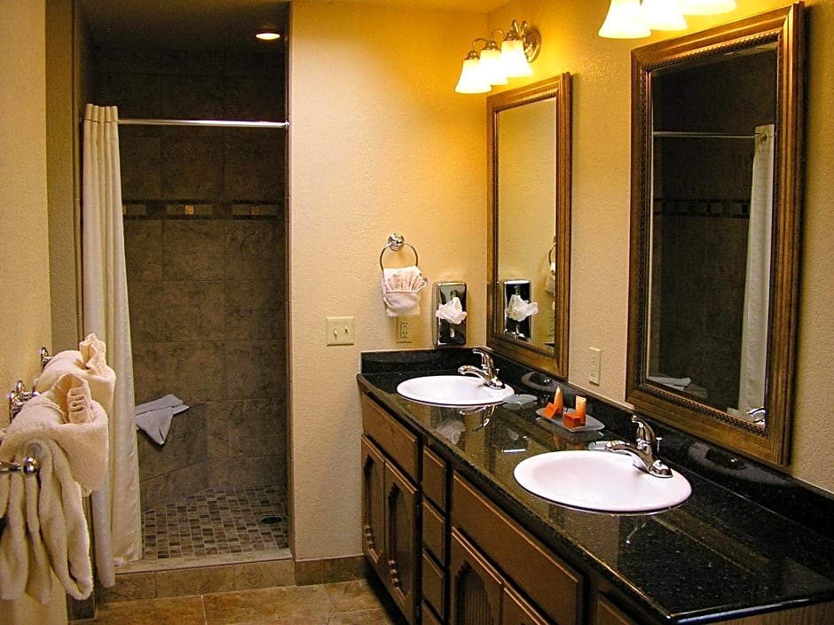 Sedona Springs Resort, a VRI resort