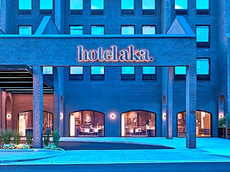 Hotel AKA Alexandria