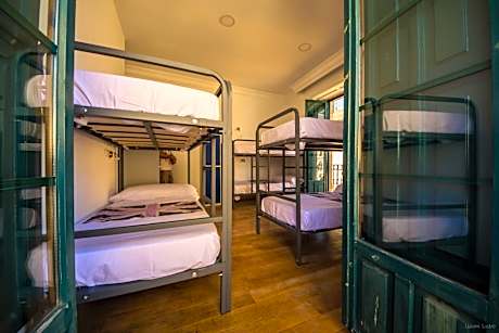 Bed in 6-Bed Mixed Dormitory Room
