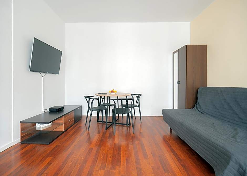 Rooms Green Rydygiera 17 own private room tv wifi