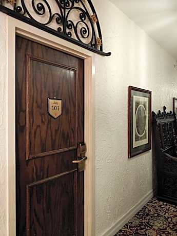 Queen Room with Two Queen Beds