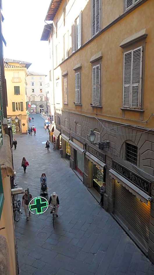 LUCCA CHARM