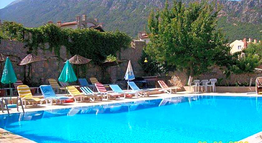 Everest Apart Hotel