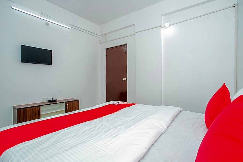 OYO 18718 Pavitra Delux – Bangalore, MN