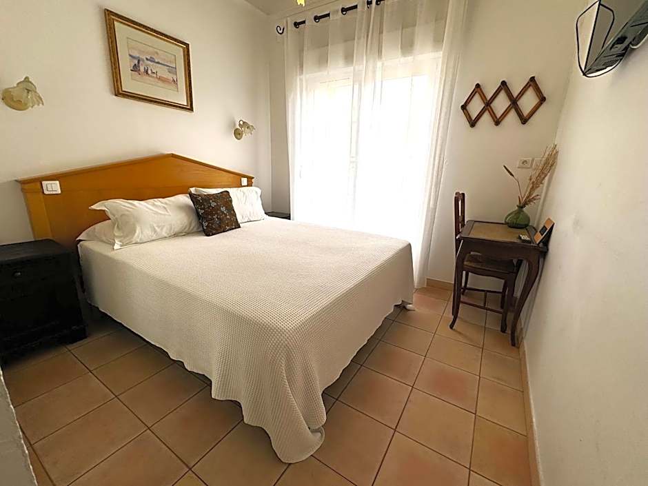 Hotel Les Flots Bleus