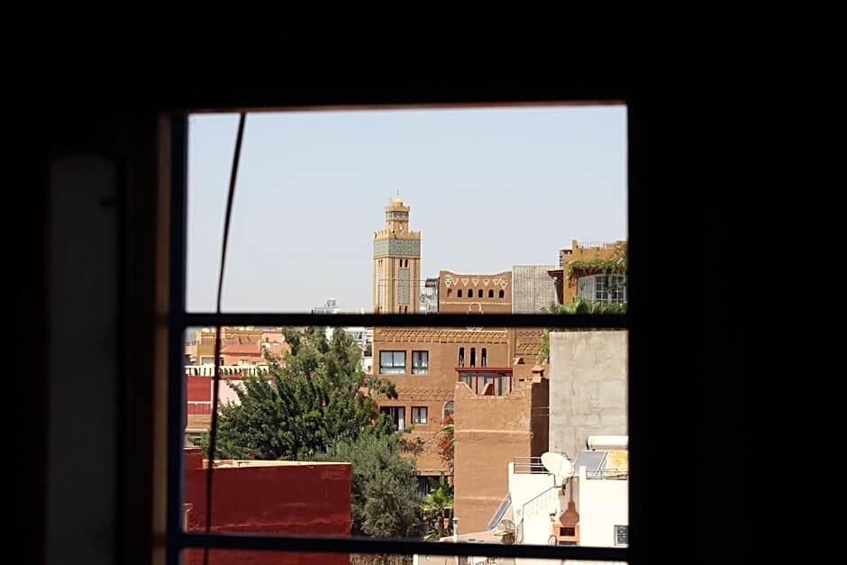 Tamraght White Hostel