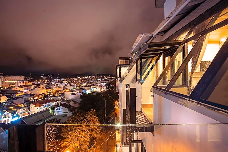 Pi Boutique Hotel