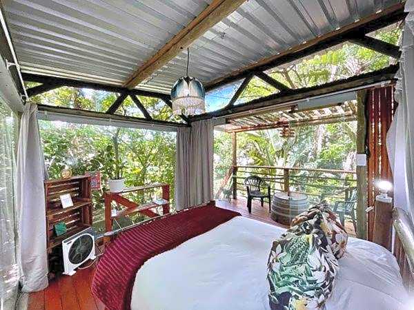 Mantis and Moon Surf Paradise & Adventure Lodge