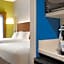 Holiday Inn Express & Suites Cincinnati South - Wilder By IHG